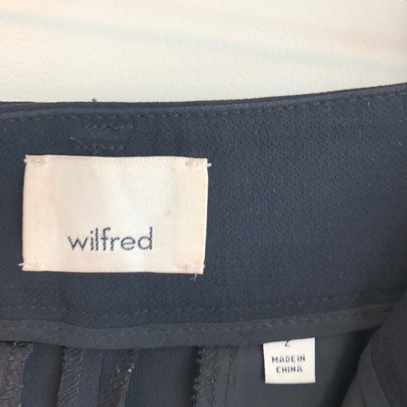 Aritzia Wilfred Tie-Front Pant Japanese Crepe Black 2 - MEASUREMENTS IN LISTING - Picture 3 of 9